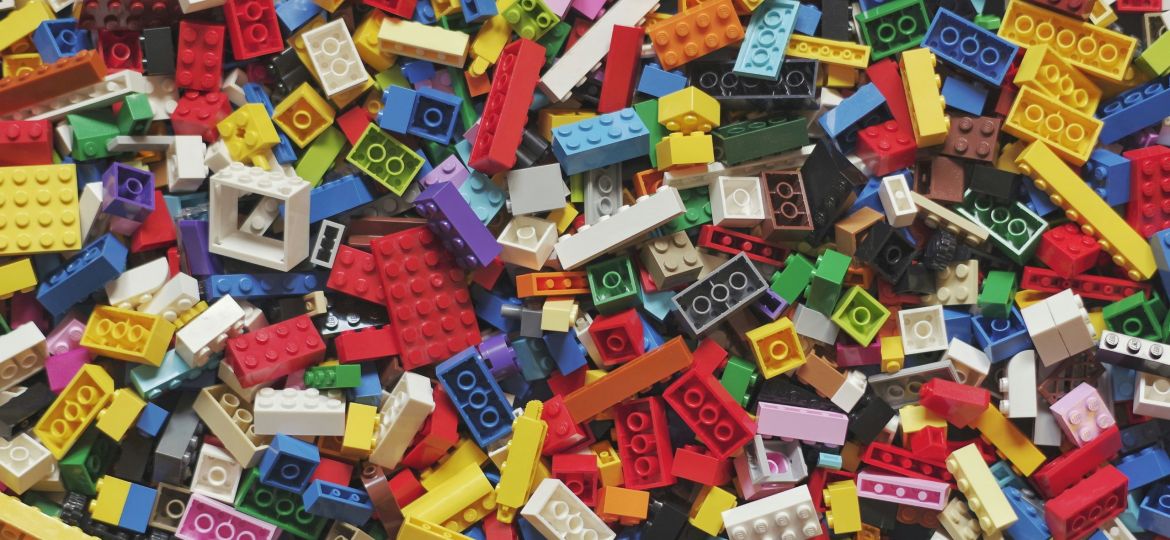 yellow red blue and green lego blocks.