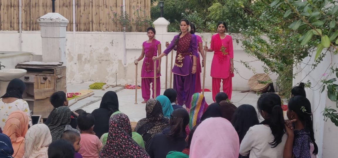 Freeda performs Nazar ke Samne at Agaaz Theatre, Nizammudin, Delhi.